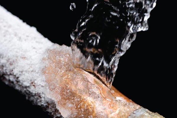 frozen pipe leaking